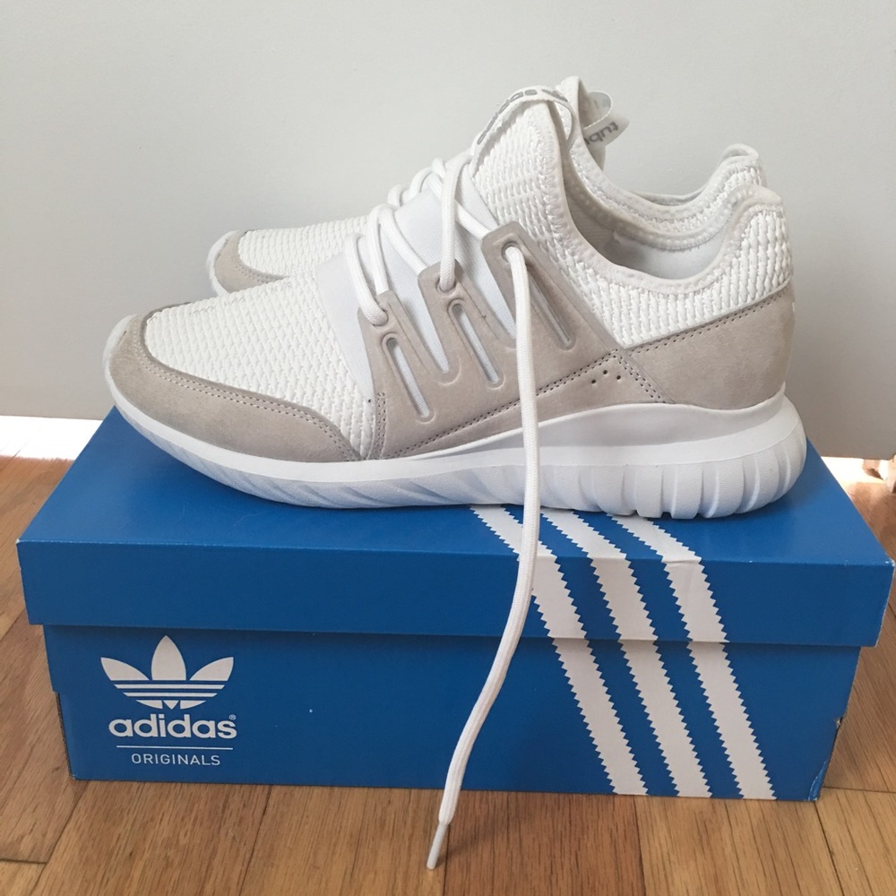 COPY - Adidas-tubular radial (white)